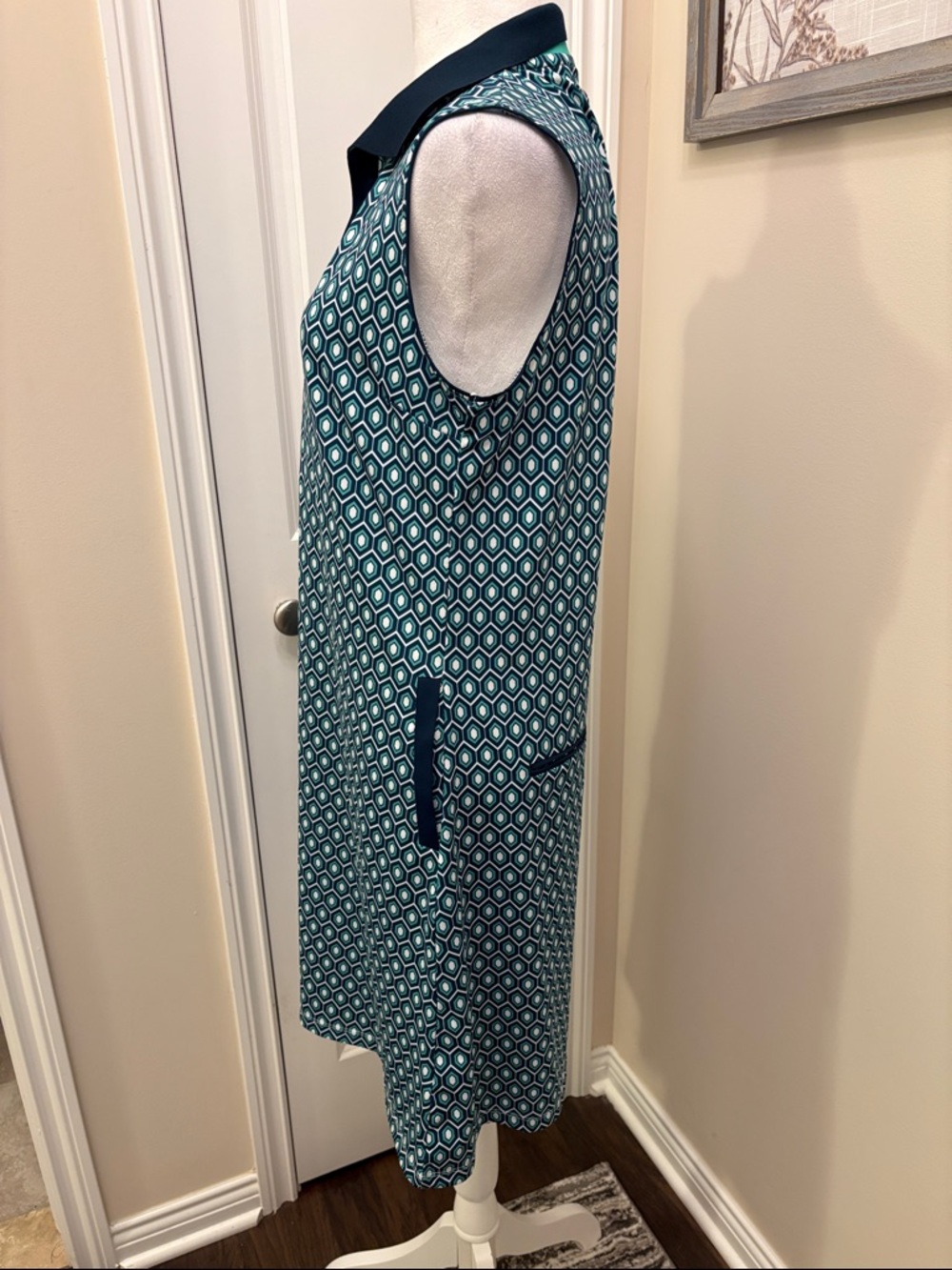 Sleeveless Teal Geometric Short Skirt Dress with Navy Trim size Large NNT - Picture 3 of 15
